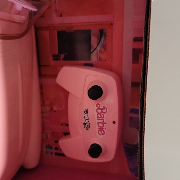 Barbie the Movie Corvette convertible remote control car - Picture 2 of 8